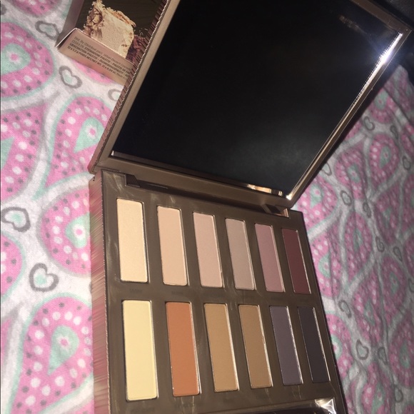 Urban Decay Palette - Picture 5 of 6